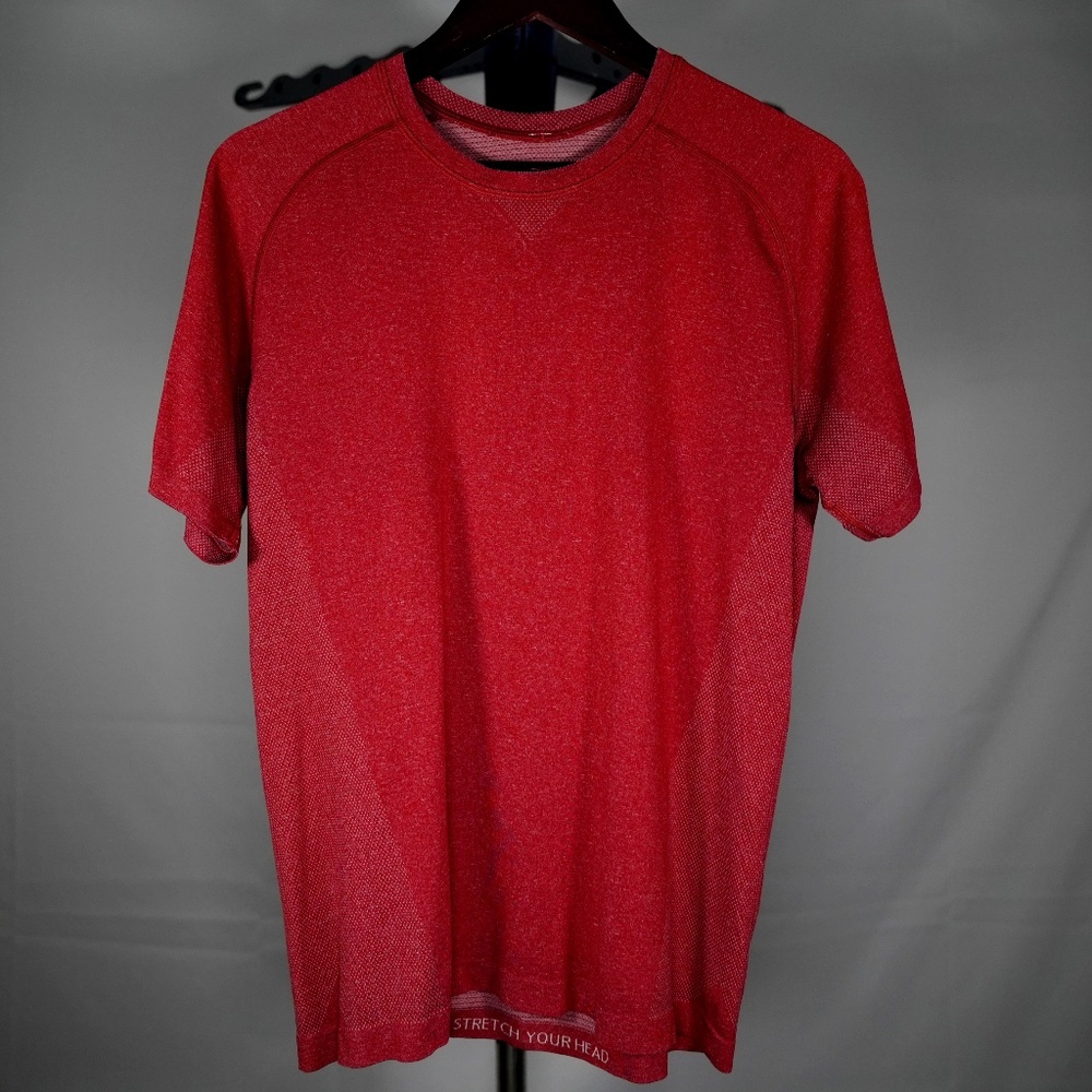 *OG* Lululemon mens Dark Red shortsleeve athletic shirt